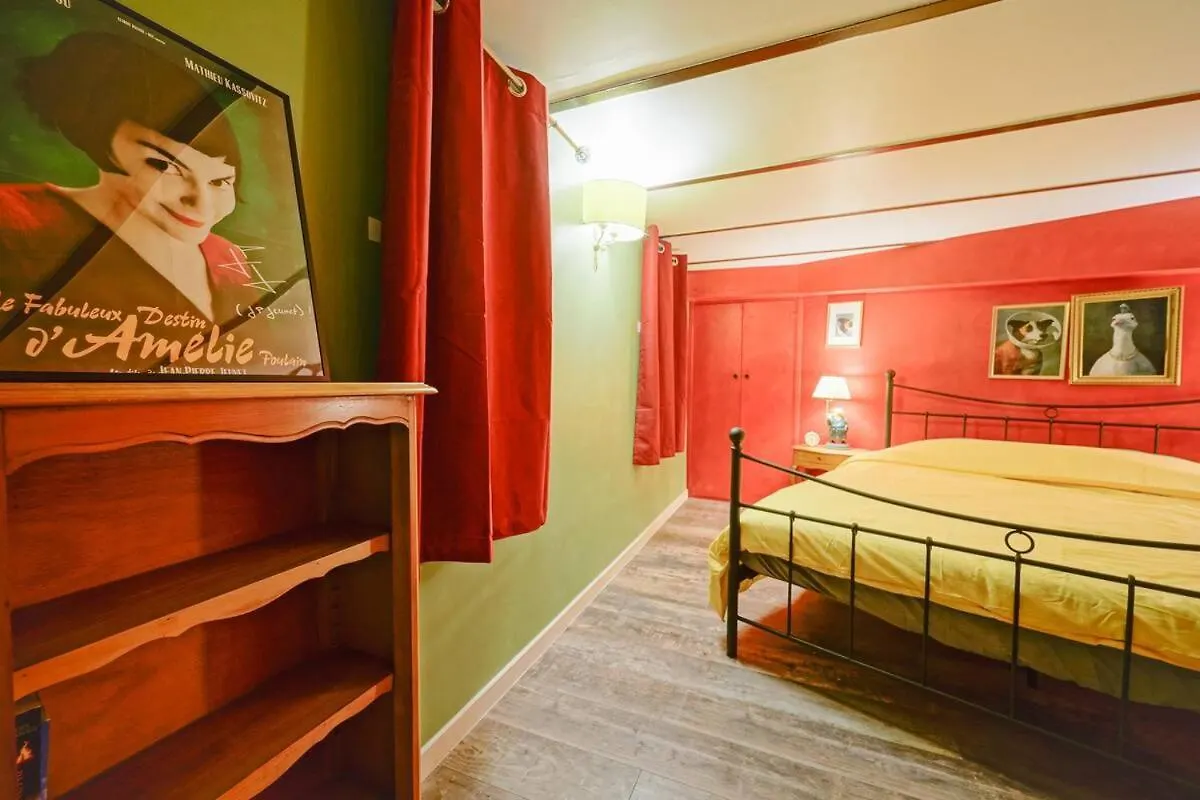 Amelie In Paris Apartment